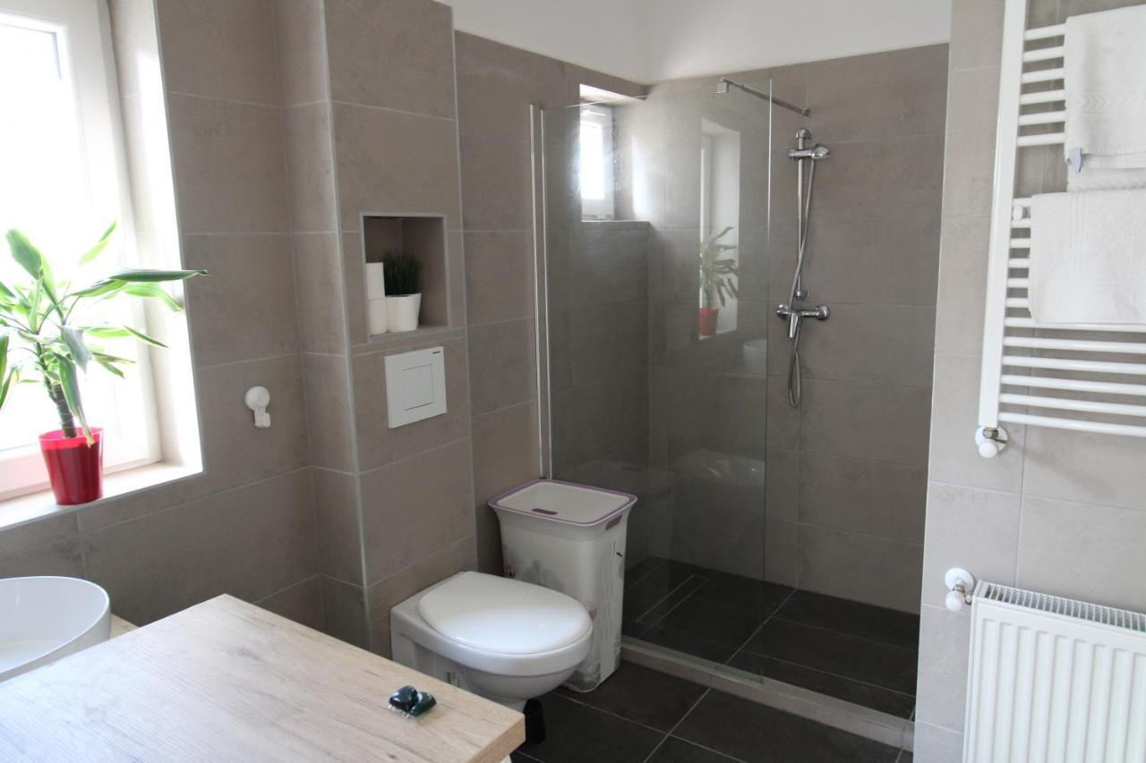 Garden Apartman House Apartment Pecs Exterior photo