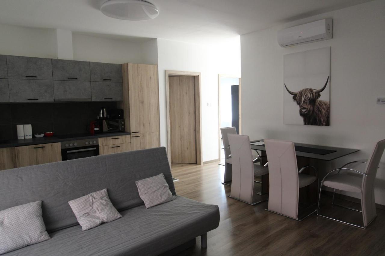 Garden Apartman House Apartment Pecs Exterior photo